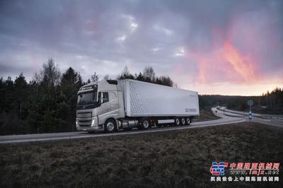 綠色動(dòng)脈賦能城市未來(lái)——沃爾沃集團(tuán)以可持續(xù)方案深耕中國(guó)城市配送市場(chǎng)